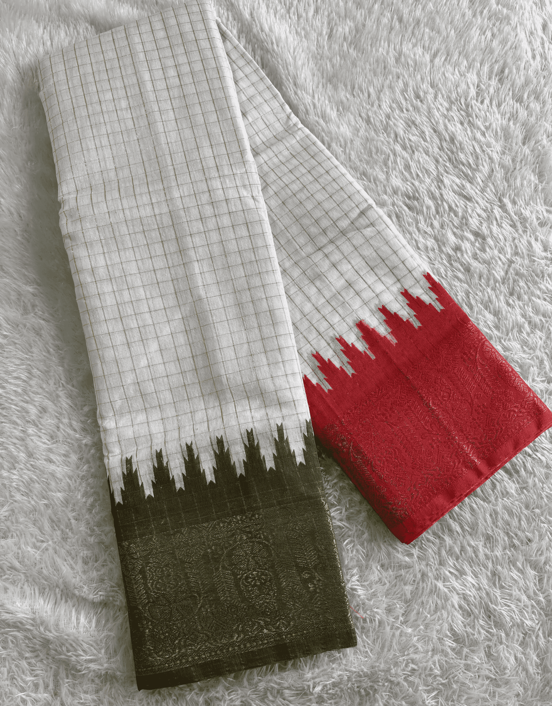 GJ Border Checks Saree