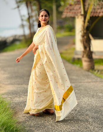 Red Chethi Floral Embroidery Saree